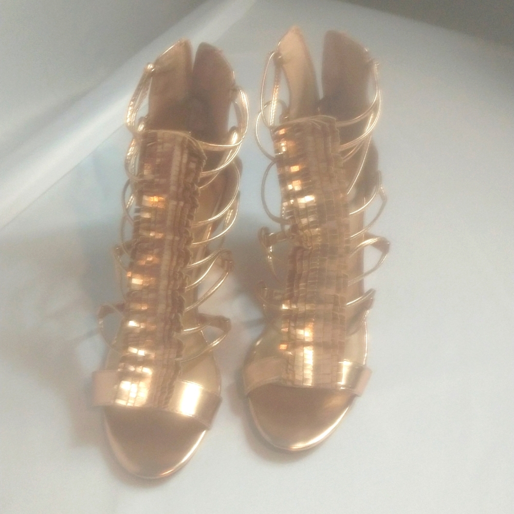 Women's size 9 rose gold wedge heels Breckelles
